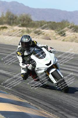 media/Dec-04-2025-Racers Edge (Thu) [[5ebc9f124d]]/3-B Group/3-Session 2 (Turn 7 Inside)/